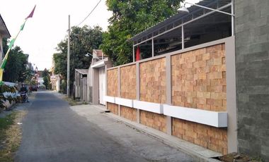 Rumah Luas Bagus Bisa utk Kos Kosan, R. Usaha dekat UMS