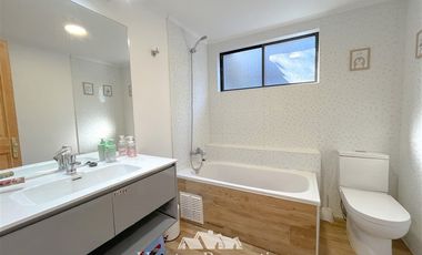 Casa en Venta en Julia Bernstein con Carlos Silva Vildosola