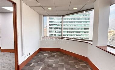 Oficina en Arriendo en A pasos del Metro Tobalaba, a pasos del MUT