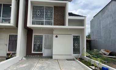 DIJUAL RUMAH MODERN VILLA MALIBU TEGAL BINANGUN JAKABARING PALEMBANG