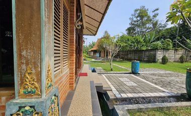 Rumah Vila Javanesse Style dijual Murah, Luas, Asri Purwakarta, SHM