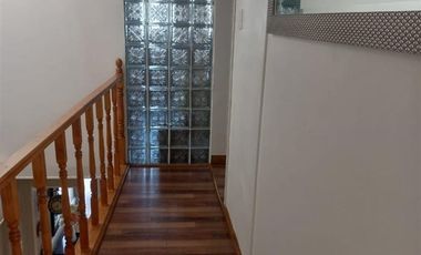 Casa en Venta en Detras de Av. Los Condores