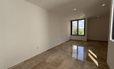 CASA EN VENTA MERIDA, PRIVADA MANANTIALES DE COCOYOLES, ENTREGA INMEDIATA.