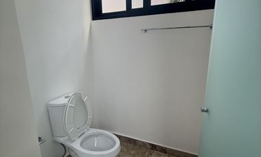 CASA EN VENTA MERIDA, PRIVADA MANANTIALES DE COCOYOLES, ENTREGA INMEDIATA.