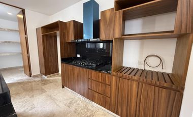 CASA EN VENTA MERIDA, PRIVADA MANANTIALES DE COCOYOLES, ENTREGA INMEDIATA.