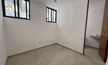 CASA EN VENTA MERIDA, PRIVADA MANANTIALES DE COCOYOLES, ENTREGA INMEDIATA.