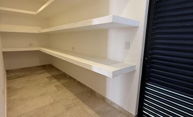 CASA EN VENTA MERIDA, PRIVADA MANANTIALES DE COCOYOLES, ENTREGA INMEDIATA.