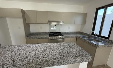CASA EN VENTA MERIDA, CONKAL, PRIVADA IMPERIO CONKAL, ENTREGA INMEDIATA.