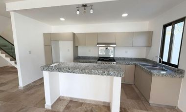 CASA EN VENTA MERIDA, CONKAL, PRIVADA IMPERIO CONKAL, ENTREGA INMEDIATA.
