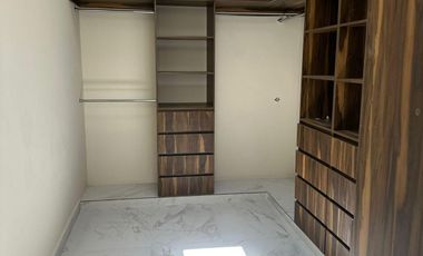 CASA EN VENTA MERIDA, TEMOZON NORTE, PRIVADA SOLUNA, MODELO BETHA, A 9 MESES.