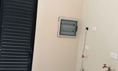 CASA EN VENTA MERIDA, TEMOZON NORTE, PRIVADA SOLUNA, MODELO BETHA, A 9 MESES.