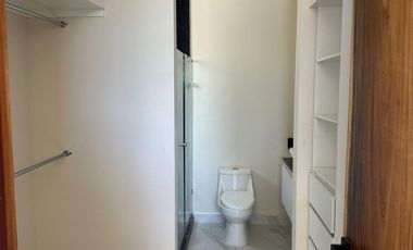 CASA EN VENTA MERIDA, TEMOZON NORTE, PRIVADA SOLUNA, MODELO BETHA, A 9 MESES.