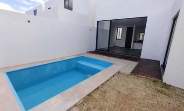CASA EN VENTA MERIDA, CONKAL, PRIVADA TAGORA, MOD. AMBAR, ENTREGA INMEDIATA.
