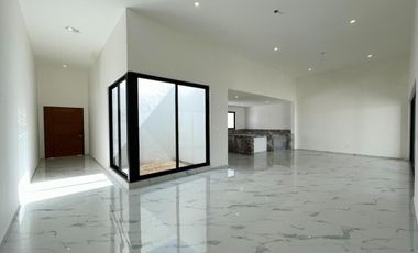 CASA EN VENTA MERIDA, DZITYA, CUMBRES III, MODELO SERENITY, 1 PLANTA, LISTA.