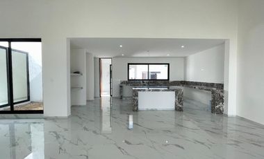 CASA EN VENTA MERIDA, DZITYA, CUMBRES III, MODELO SERENITY, 1 PLANTA, LISTA.