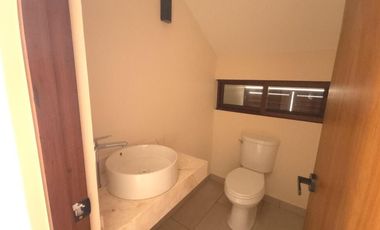 CASA EN VENTA MERIDA, PLAYA SAN BENITO, VILLAS SUNSET, 200 MTS DEL MAR, LISTA.