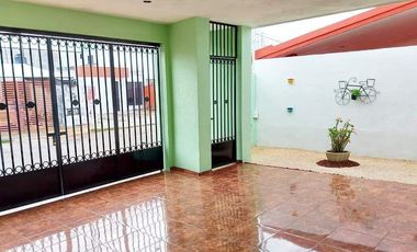 CASA EN VENTA MERIDA, EN FRACCIONAMIENTO BRISAS DEL NORTE, 1 PLANTA, LISTA.