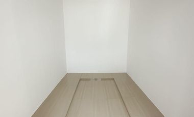 CASA EN VENTA EN MERIDA, EN FRACC. SAN DIEGO CUTZ, CON CANAL DE NADO, LISTA.