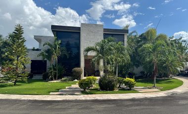 CASA EN VENTA MERIDA, KIKTEIL, PRIVADA BLUE CEDAR, MOD. ZAFIRAH, LISTA.