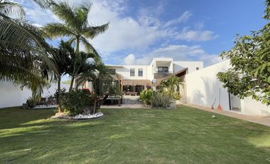 CASA EN VENTA MERIDA, KIKTEIL, PRIVADA BLUE CEDAR, MOD. ZAFIRAH, LISTA.