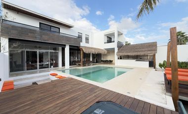 CASA EN VENTA MERIDA, KIKTEIL, PRIVADA BLUE CEDAR, MOD. ZAFIRAH, LISTA.