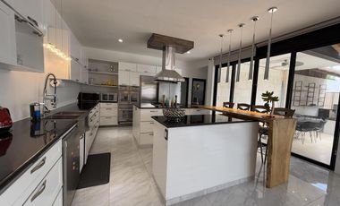 CASA EN VENTA MERIDA, KIKTEIL, PRIVADA BLUE CEDAR, MOD. ZAFIRAH, LISTA.