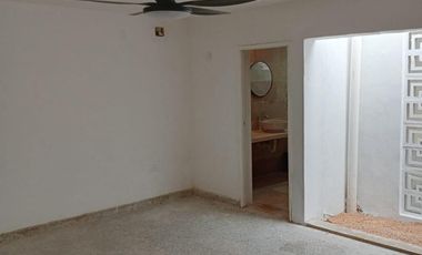 CASA EN VENTA MERIDA, COLONIA ITZIMNA 17ST, REMODELADA, LISTA.