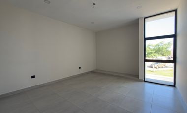 CASA EN VENTA MERIDA, CONKAL, PRIVADA NADIRA, CASA LEO, LISTA.