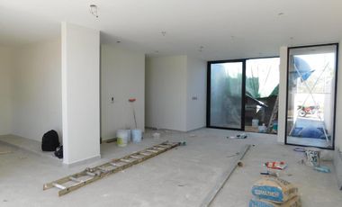 CASA EN VENTA MERIDA, CONKAL, PRIVADA NADIRA, CASA LEO, LISTA.