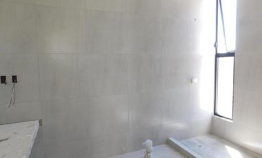 CASA EN VENTA MERIDA, CONKAL, PRIVADA NADIRA, CASA LEO, LISTA.