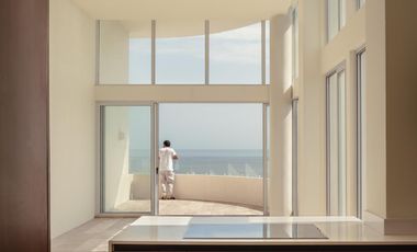 DEPARTAMENTO EN VENTA MERIDA, PLAYA TELCHAC, TEMPORADA, FRENTE AL MAR, LISTA.