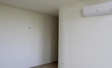 DEPARTAMENTO EN VENTA MERIDA, PLAYA TELCHAC, TEMPORADA, FRENTE AL MAR, LISTA.