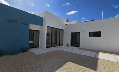 CASA EN VENTA MERIDA, PRIVADA PRADERAS DEL MAYAB, MOD. COZUMEL, ENERO 2026.