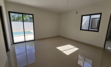 CASA EN VENTA MERIDA, PRIVADA PRADERAS DEL MAYAB, MOD. COZUMEL, ENERO 2026.