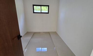 CASA EN VENTA MERIDA, PRIVADA PRADERAS DEL MAYAB, MOD. COZUMEL, ENERO 2026.