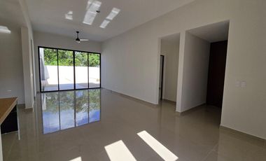 CASA EN VENTA MERIDA, PRIVADA PRADERAS DEL MAYAB, MOD. COZUMEL, ENERO 2026.