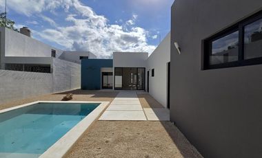 CASA EN VENTA MERIDA, PRIVADA PRADERAS DEL MAYAB, MOD. COZUMEL, ENERO 2026.