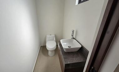 CASA EN VENTA MERIDA, PRIVADA PRADERAS DEL MAYAB, MOD. COZUMEL, ENERO 2026.