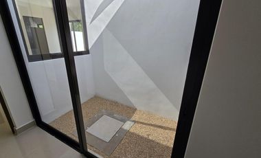 CASA EN VENTA MERIDA, PRIVADA PRADERAS DEL MAYAB, MOD. COZUMEL, ENERO 2026.