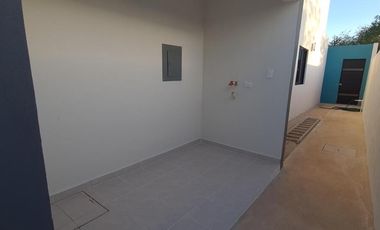 CASA EN VENTA MERIDA CONKAL PRIV PRADERAS DEL MAYAB CASA MIN A 5 MESES Y MEDIO