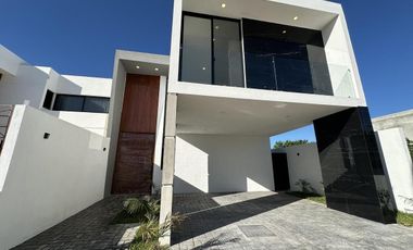 CASA EN VENTA MERIDA, CONKAL, PRIVADA ZENDERA, DICIEMBRE 2025.