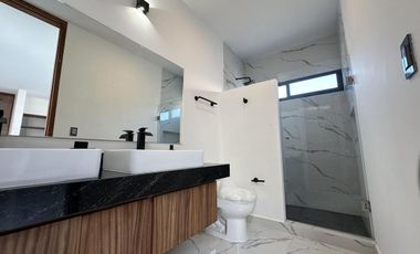 CASA EN VENTA MERIDA, CONKAL, PRIVADA ZENDERA, DICIEMBRE 2025.