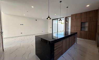 CASA EN VENTA MERIDA, CONKAL, PRIVADA ZENDERA, DICIEMBRE 2025.