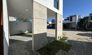 CASA EN VENTA MERIDA, CONKAL, PRIVADA ZENDERA, DICIEMBRE 2025.