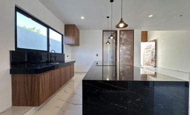 CASA EN VENTA MERIDA, CONKAL, PRIVADA ZENDERA, DICIEMBRE 2025.