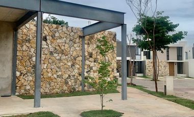 CASA EN VENTA/RENTA MERIDA, PRIV MORATTA, MOD PAULA, ENTREGA INMEDIATA.