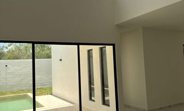 CASA EN VENTA MERIDA, SAN IGNACIO, PRIVADA AIREPURO, ENTREGA INMEDIATA.