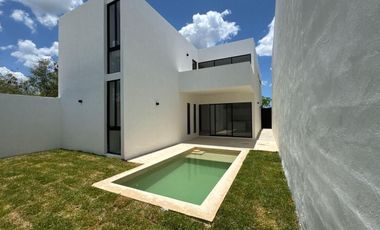 CASA EN VENTA MERIDA, SAN IGNACIO, PRIVADA AIREPURO, ENTREGA INMEDIATA.