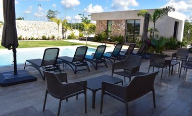 CASA EN VENTA MERIDA, SAN IGNACIO, PRIVADA AIREPURO, ENTREGA INMEDIATA.