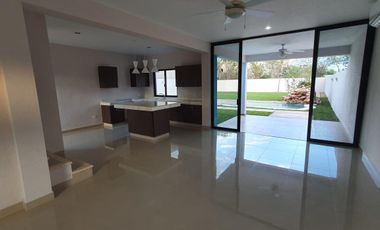 CASA EN VENTA MERIDA, SAN DIEGO CUTZ, PIV. PRADERAS DEL MAYAB, MOD.BOSTE, LISTA